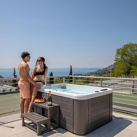 Sunset Lodge - Enjoy Holiday Гарда Екстериор снимка